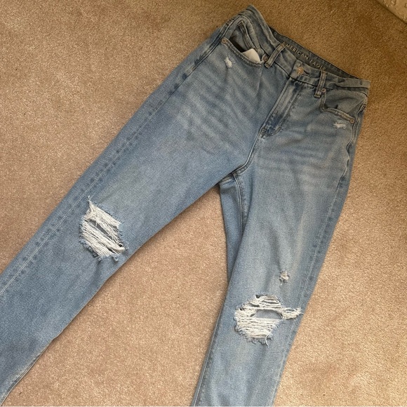 🦋 American Eagle Stretch Short Size 2 Distressed Medium Wash Skinny Jeans - Picture 11 of 15